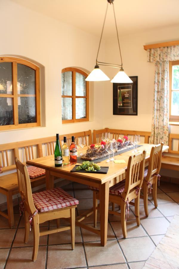 Prabatsch-Aichinger Winzergut Apartment Лангенлоис Екстериор снимка